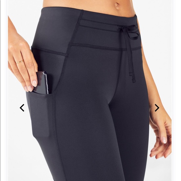 Leggings/ workout pants - Picture 2 of 3